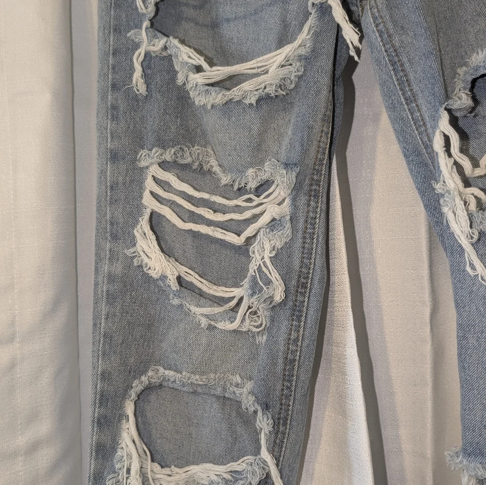 S.O.N.G. Mom Hi-Rise Distressed Jeans Women's‎ Size 00 Waist 23